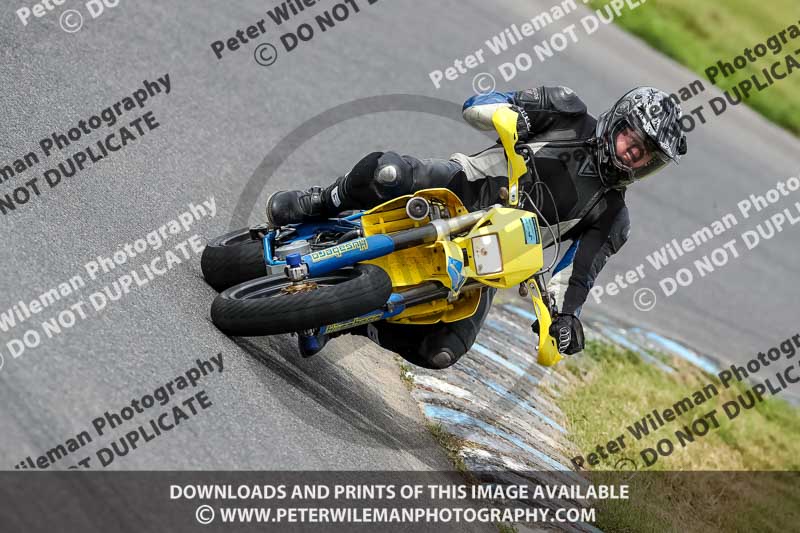 enduro digital images;event digital images;eventdigitalimages;lydden hill;lydden no limits trackday;lydden photographs;lydden trackday photographs;no limits trackdays;peter wileman photography;racing digital images;trackday digital images;trackday photos